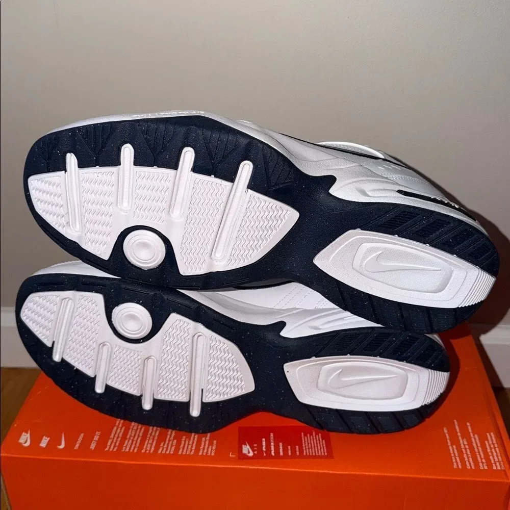 Nike Air Monarch IV White Metallic Silver 416355-102 Men’s Size 14 (4E)
